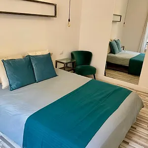 https://appartement-bleu-lunion.fr-provencehotel.com