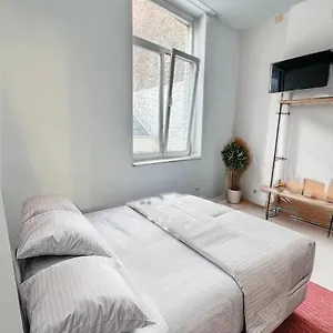 https://charleville-39-g-bruxelles-charleroi-aeroport.brusselshotelsbook.com