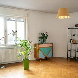 Family Friendly In The Center Apartment Ljubljana