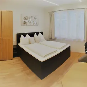 In Mariahilfer Strasse Apartment Vienna